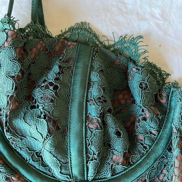 House of CB | Dresses | House Of Cb Size Medium Joelle Lace Underwire Midi Cocktail Dress New 